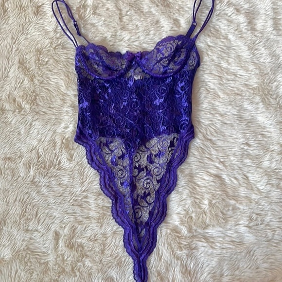 90s Vintage Victoria’s Secret Teddy - Picture 1 of 5